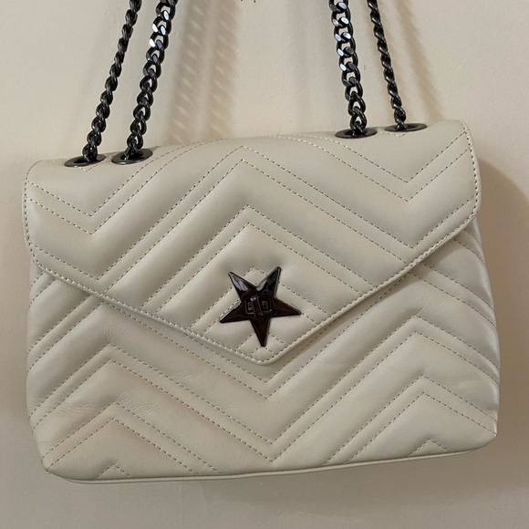 ISABELLA RHEA ITALIAN LEATHER QUILTED CREAM SHOULDER BAG - Picture 6 of 10